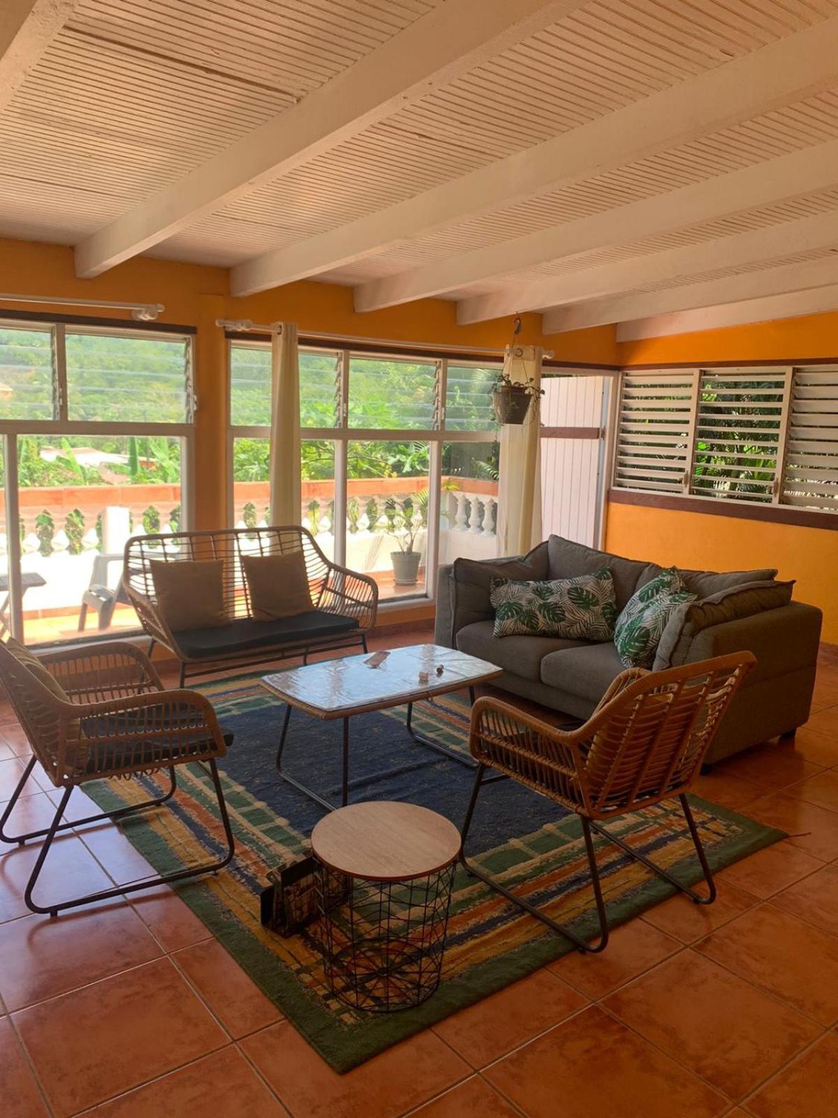 Chez Lulu Apartment Les Abymes Luaran gambar