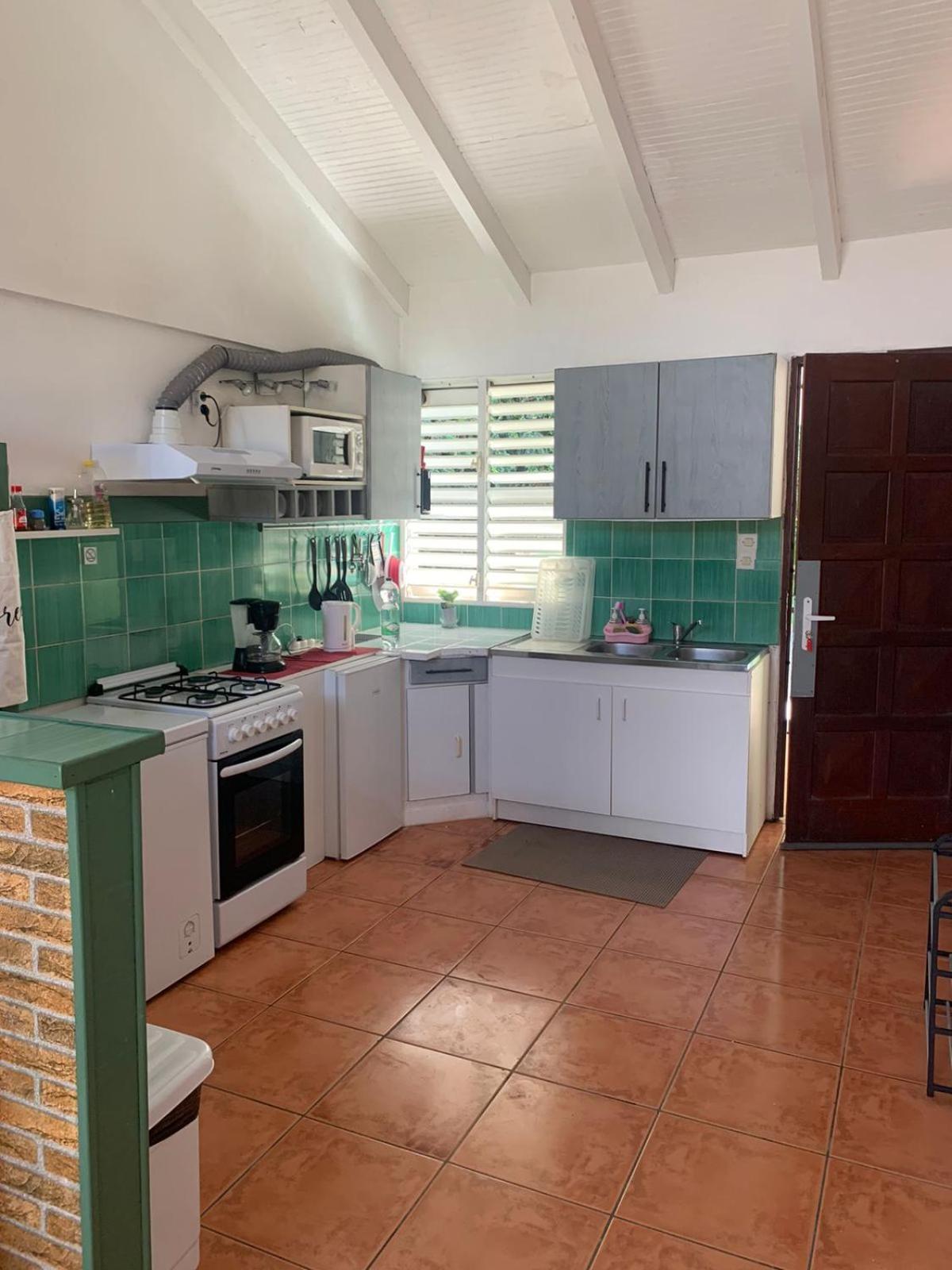 Chez Lulu Apartment Les Abymes Luaran gambar